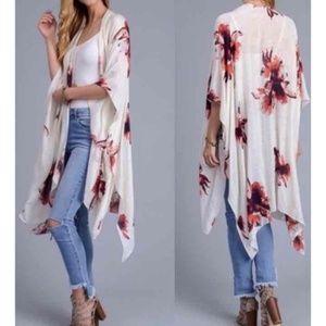 BRAND NEW! Beautiful Ivory  Floral Kimono